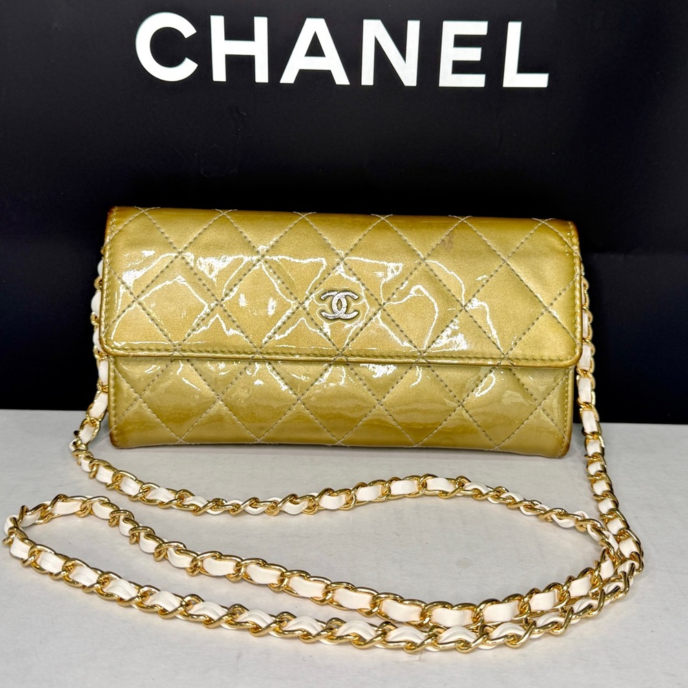 CHANEL CC long Wallet with unbranded Chain